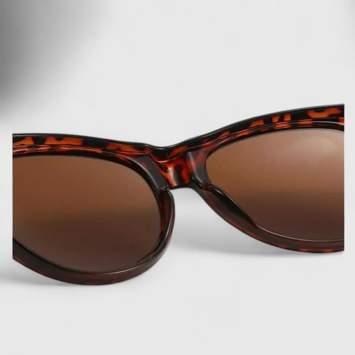 Sarah | Elegant Sunglasses